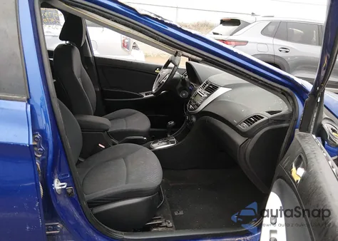 2013 Hyundai Accent Se z USA, uszkodzony, nr VIN KMHCU5AEXDU091541